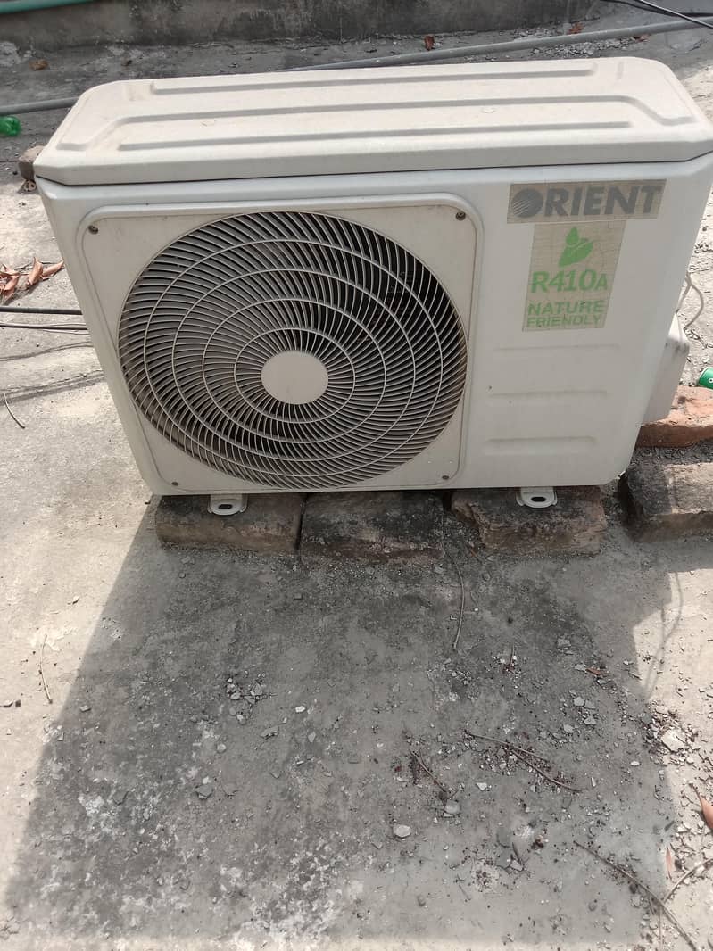Orient Split AC 1