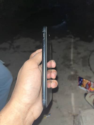 Apple iPhone XR