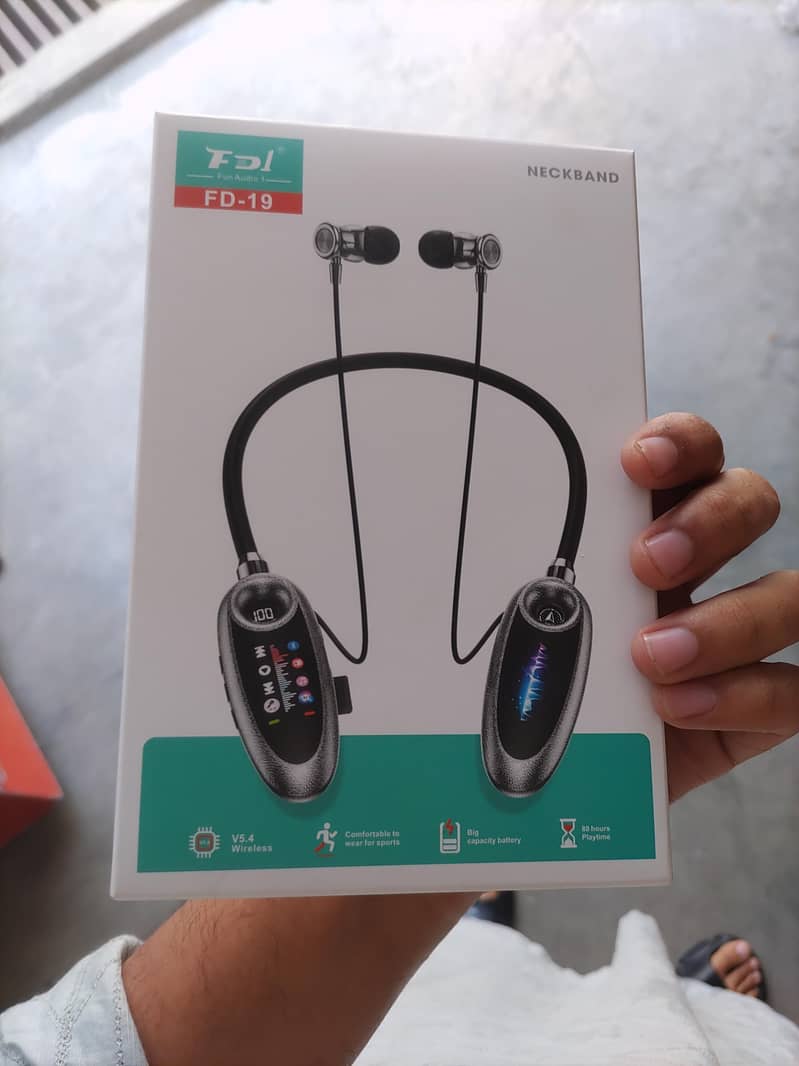 bluetooth neckband 1