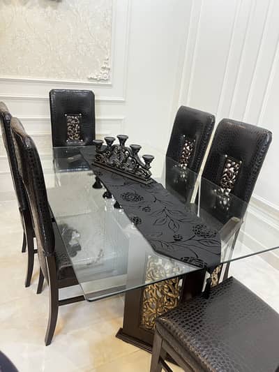 Dining table with 6 chairs/ wooden table/ wooden chairs