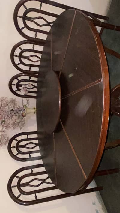 6 chairs and a dinning table