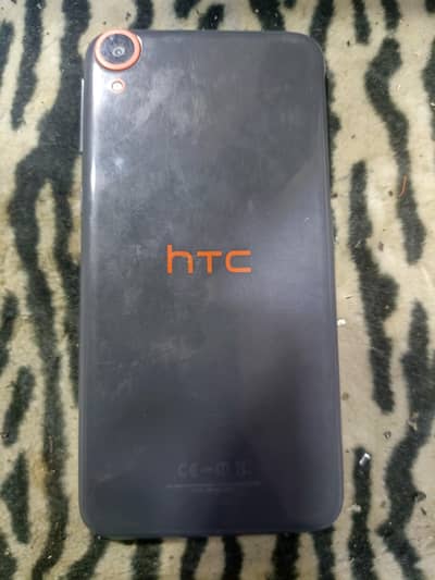 HTC Desire 820