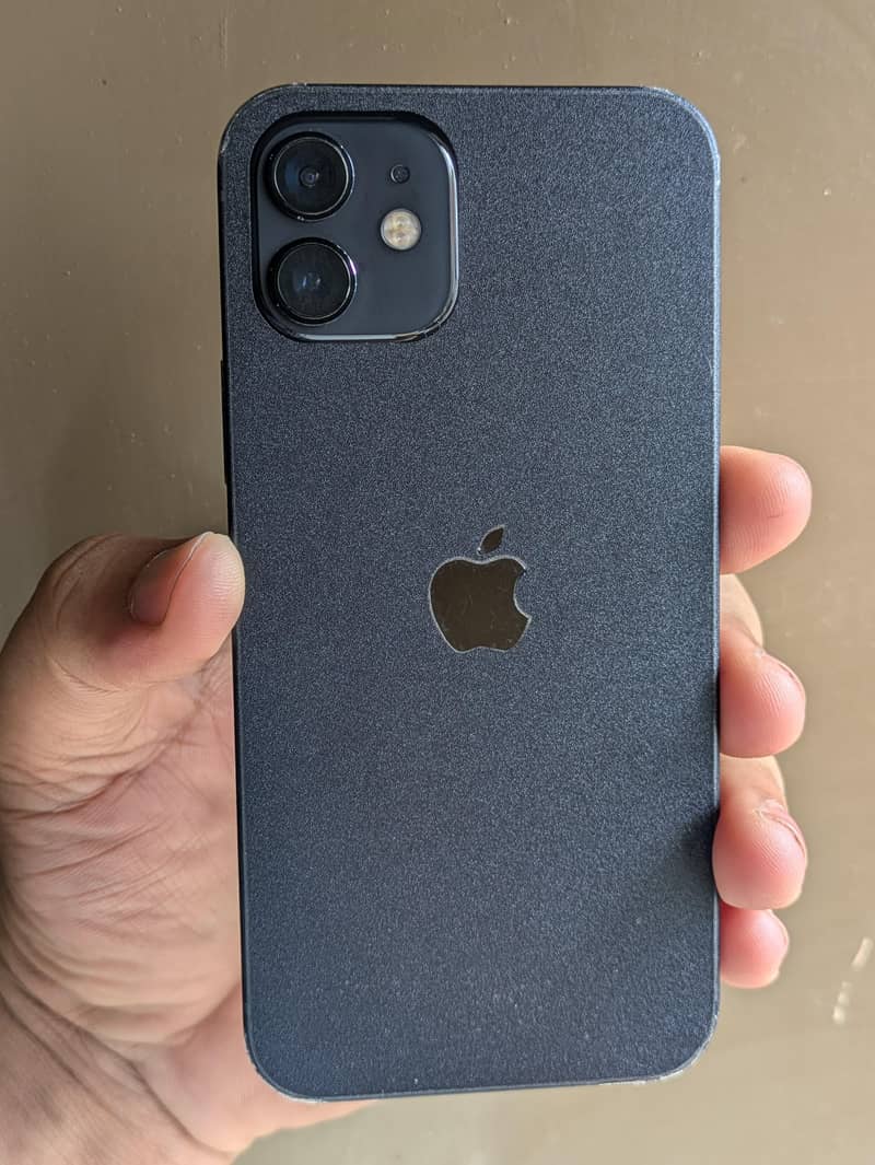 Apple iPhone 12 7