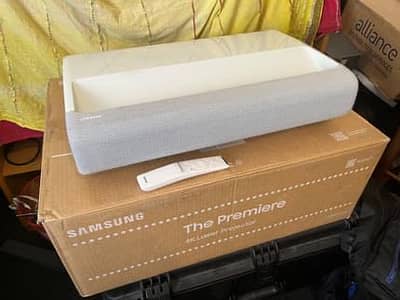 Samsung short throw LSP7T