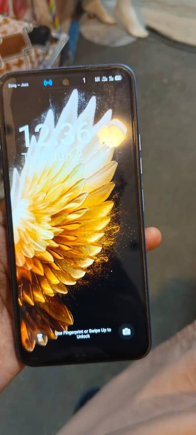 Tecno spark 40 6+6 128gb