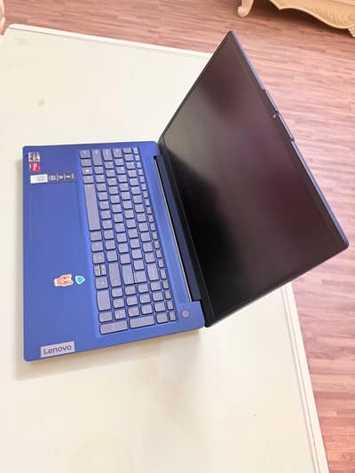 Lenovo idea pad slim 3