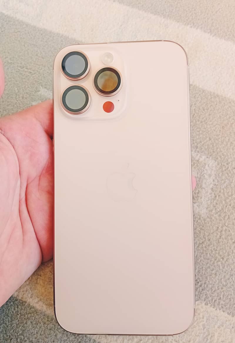 iPhone 16 pro max 4