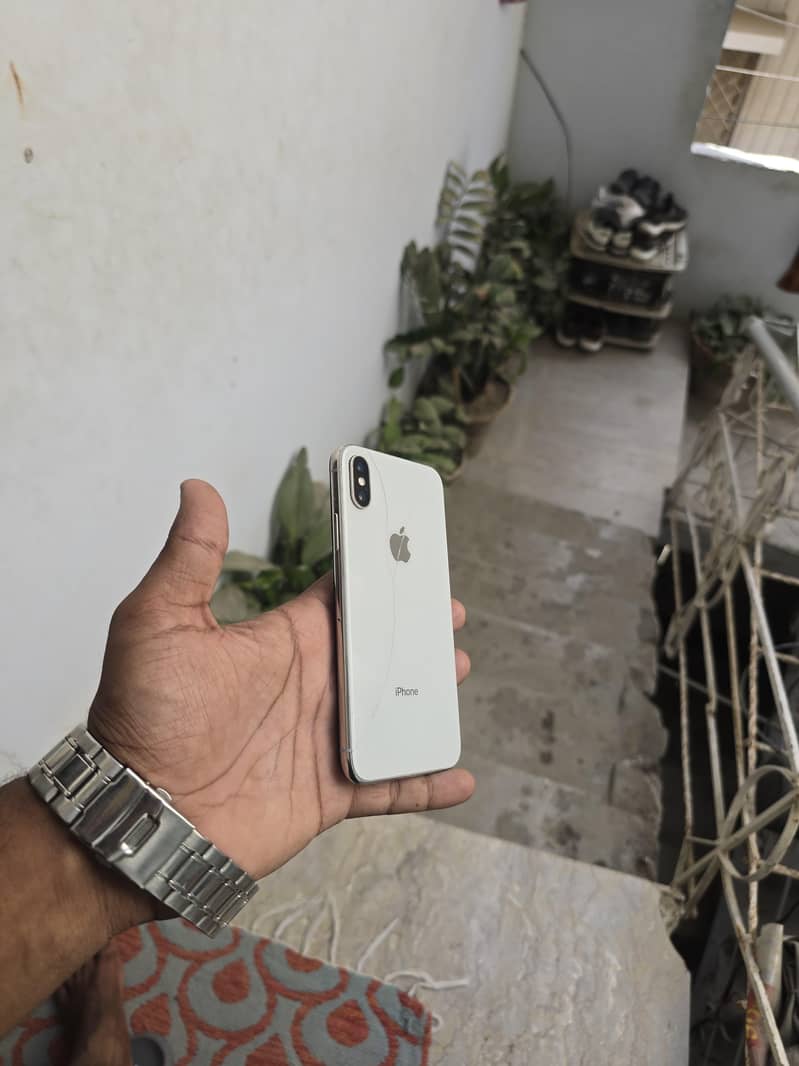 Apple iPhone X 19