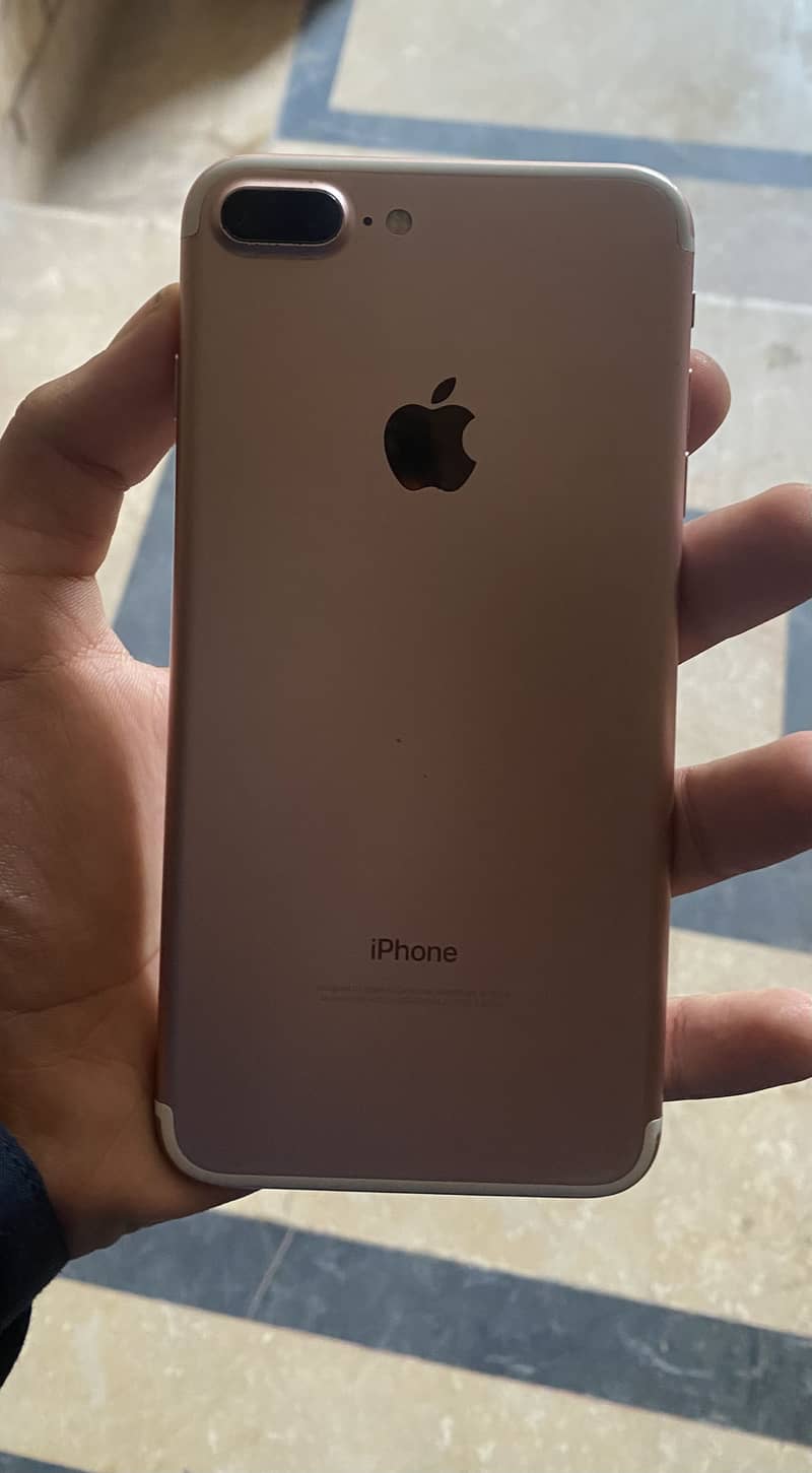 Apple iPhone 7 Plus 0