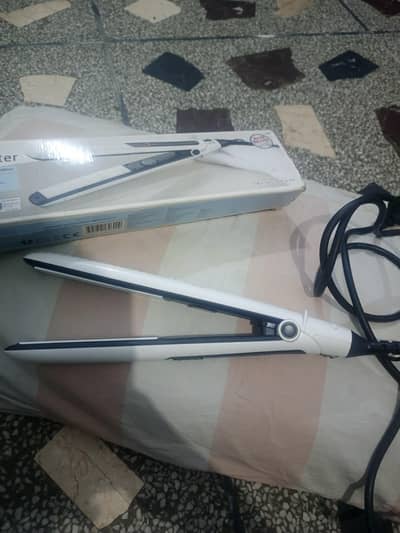 Hair straightener company IDEENWELT.