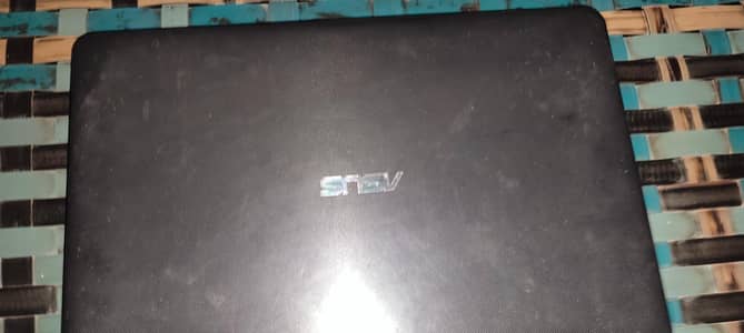 Asus notebook X751l 8/256