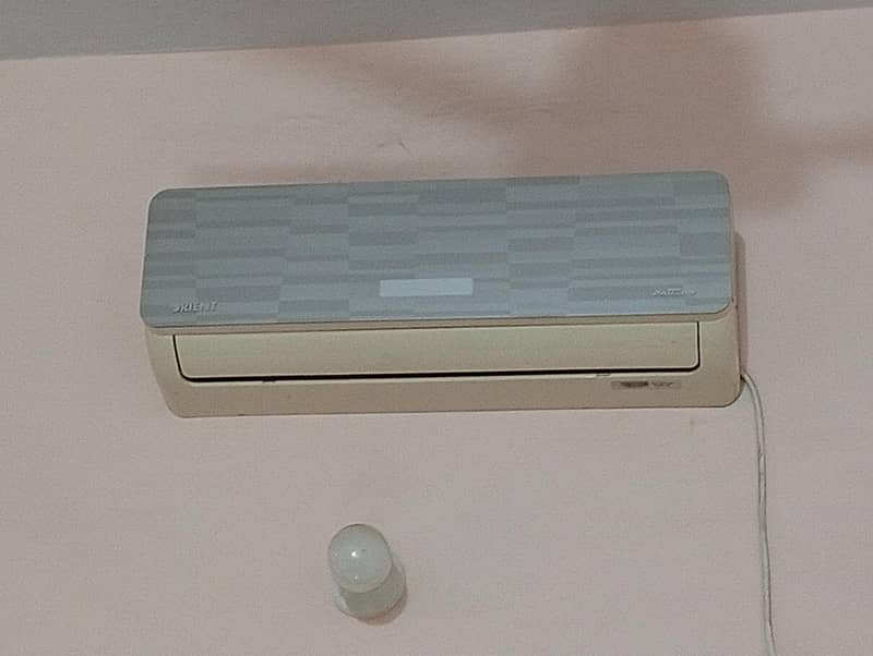 Orient Split AC 1 ton Non Inverter 4