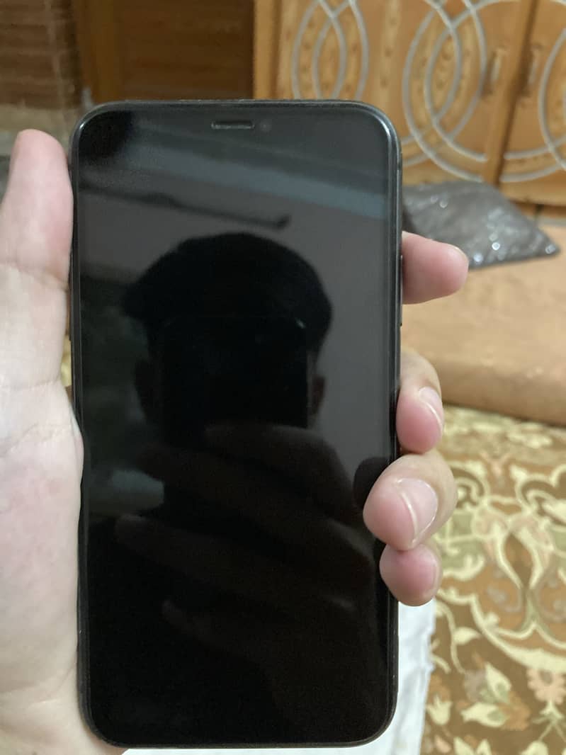 iPhone 11 8