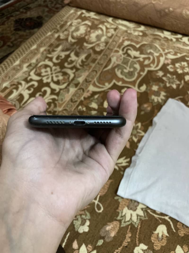 iPhone 11 12
