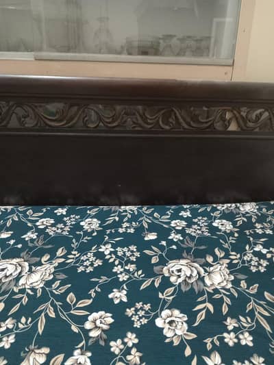 Used Queen size bed for sale