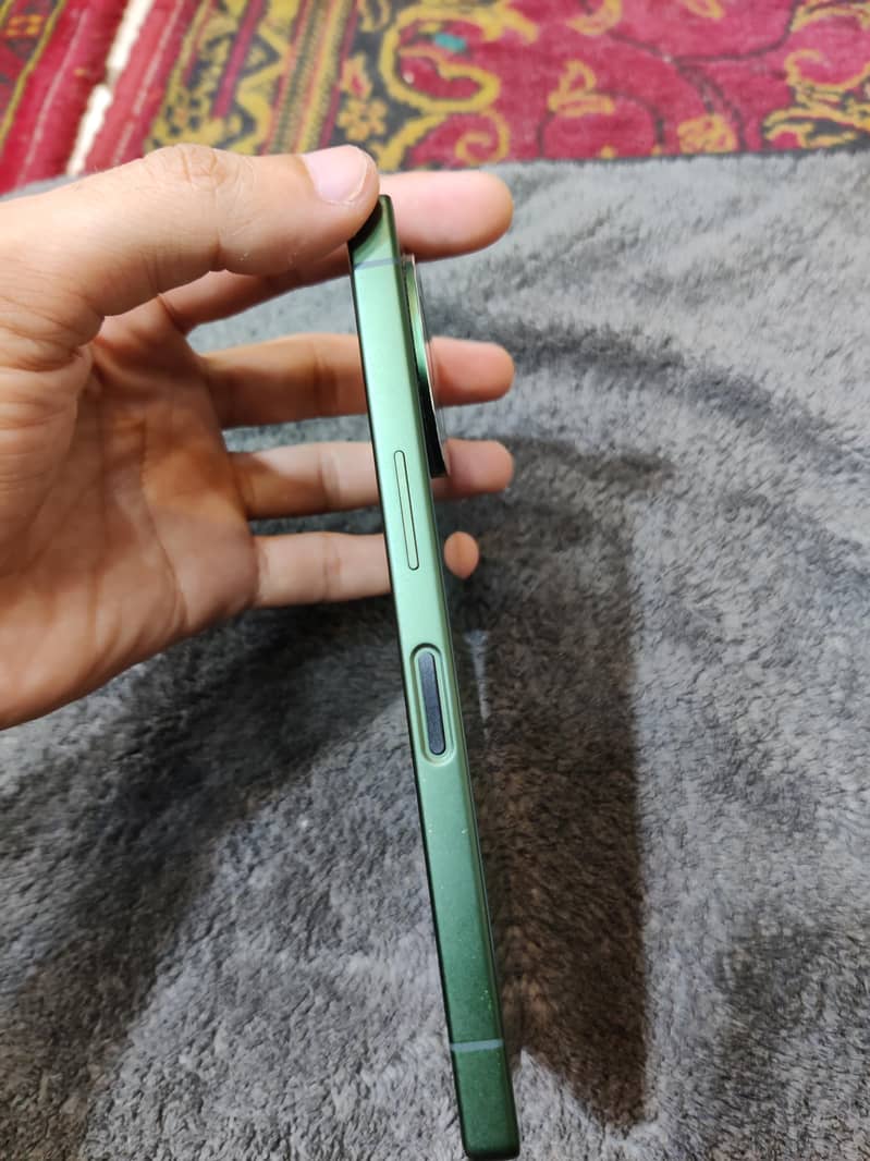 Sharp Aquos R9 1