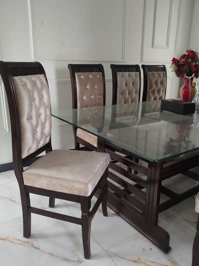 Royal 8 Seater Dining Table – Like New