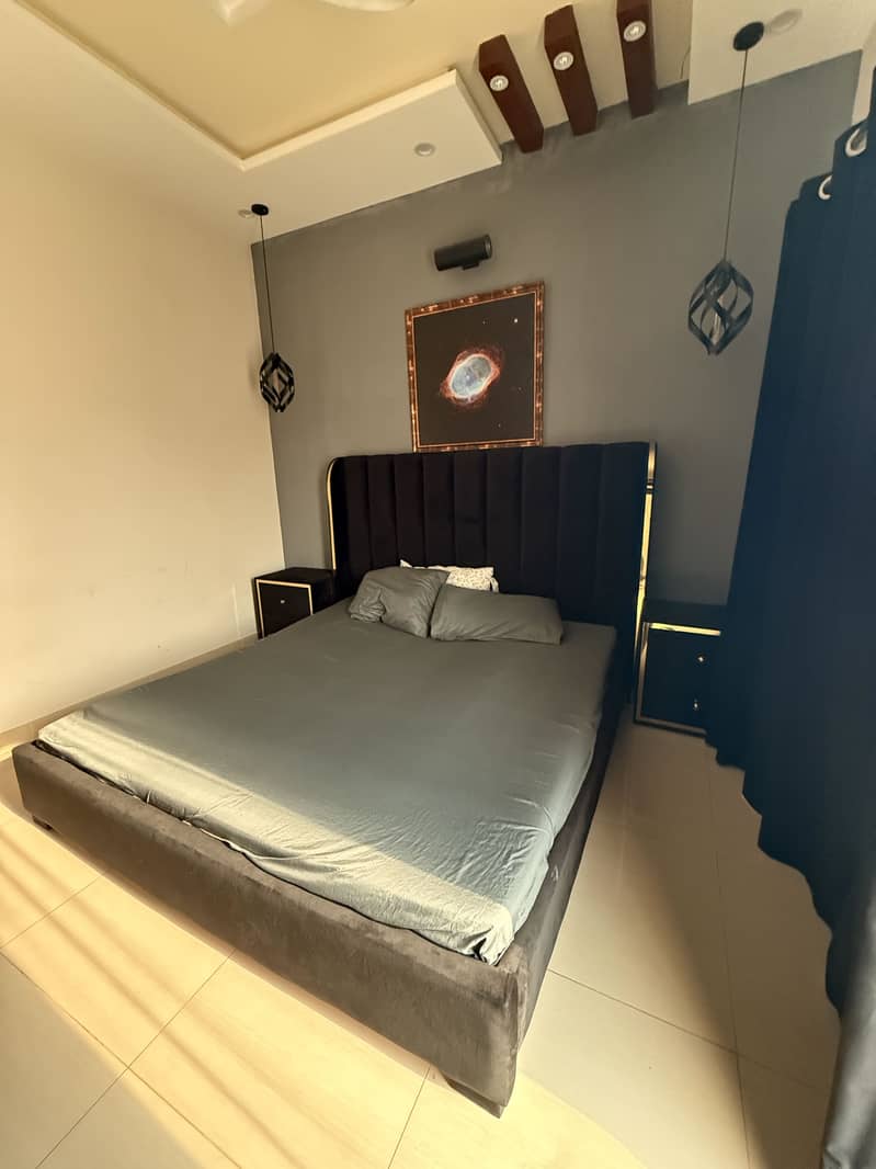 King Size Bed 2