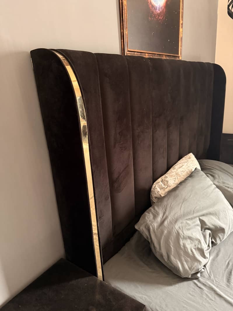 King Size Bed 4