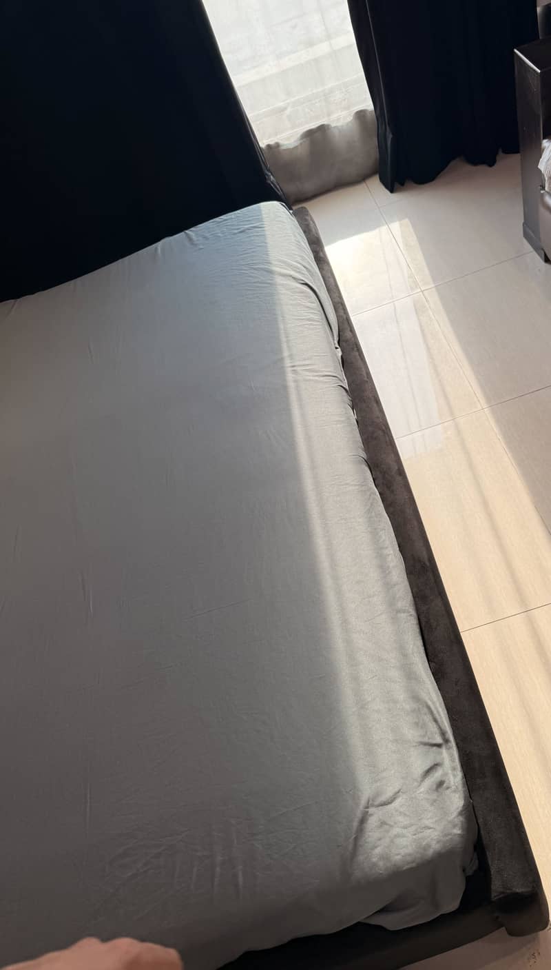 King Size Bed 6