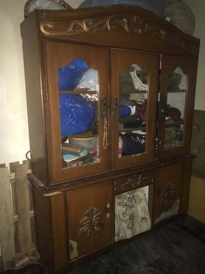 Bed and showcase