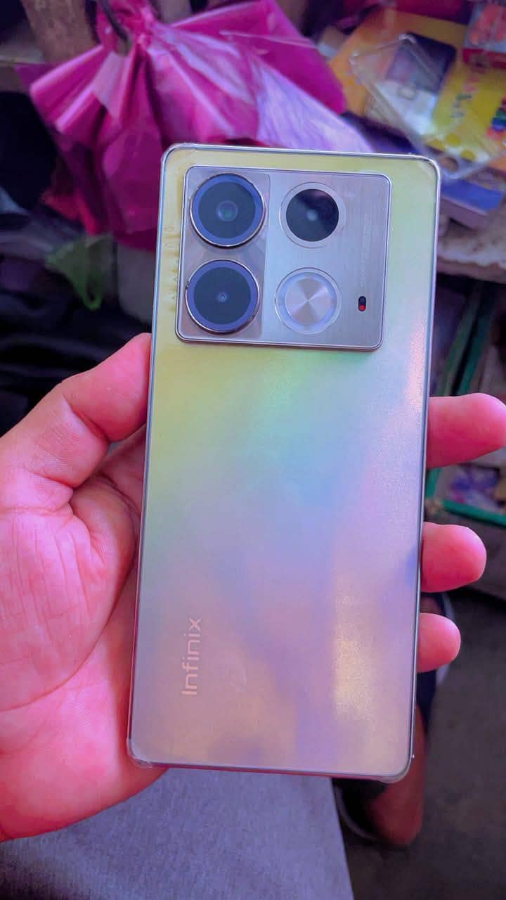 Infinix Note 40 0