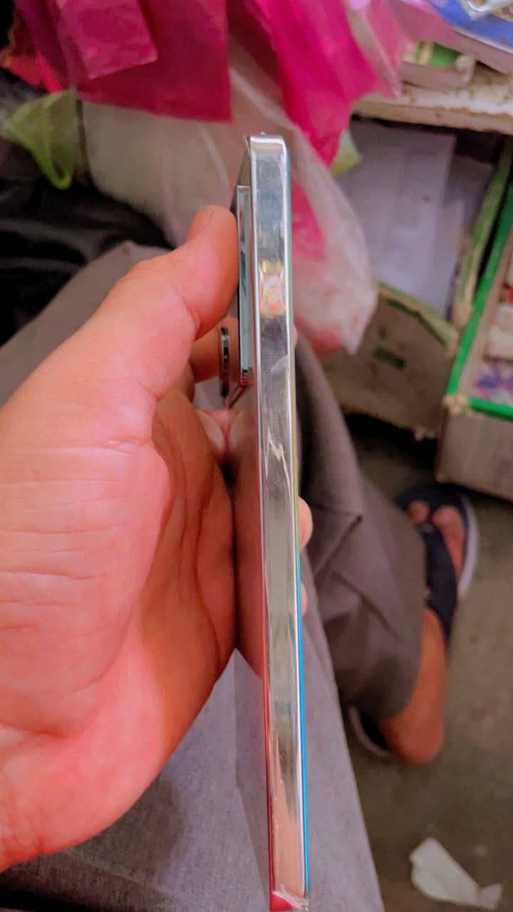 Infinix Note 40 4