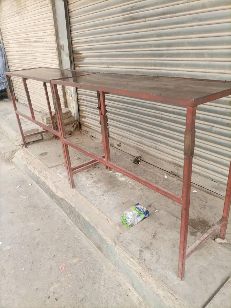 Iron table counters 0
