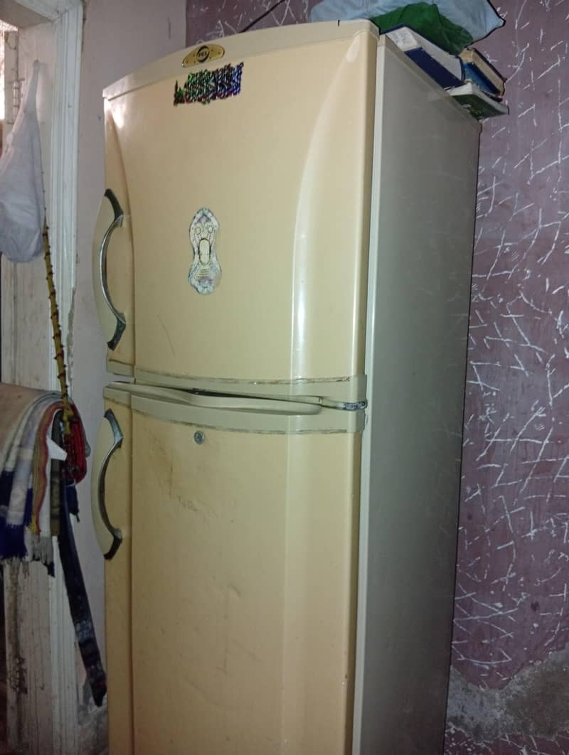 refrigerator 5