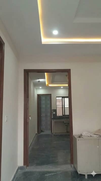 5 Marla second floor portion awialable for Rent