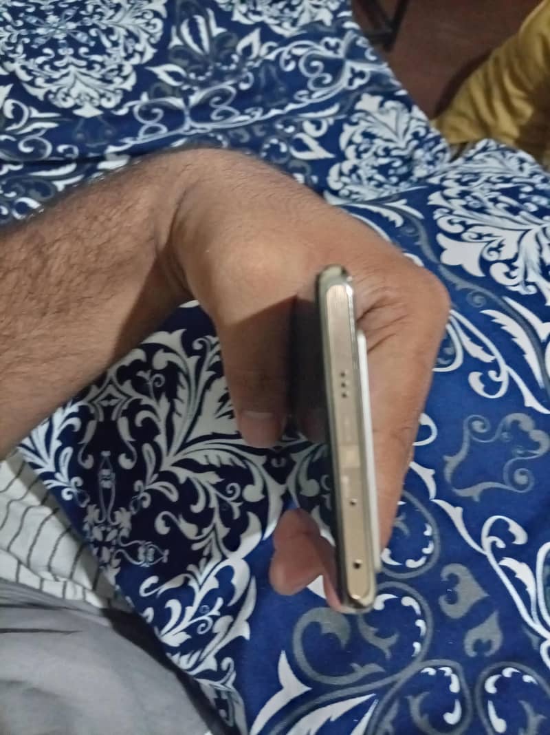 Infinix Note 40 Pro 6