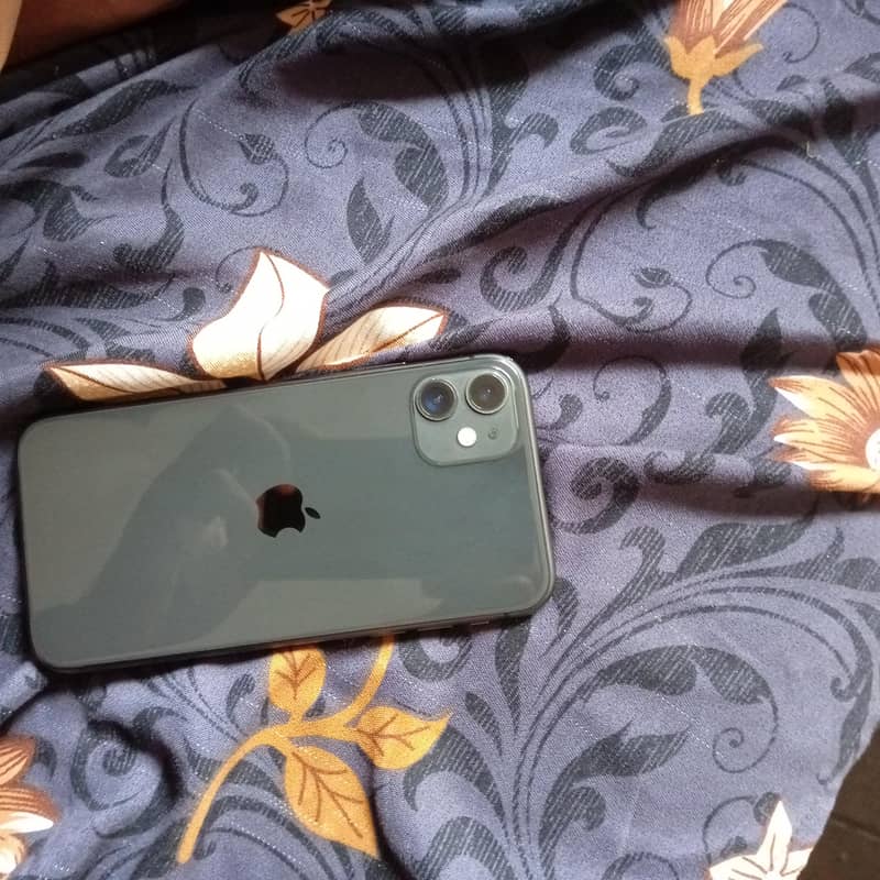 Apple iPhone 11 6