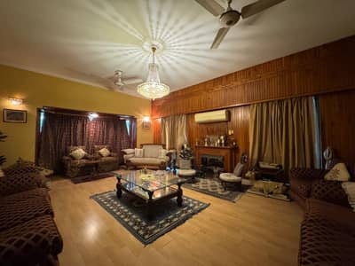 2 Kanal Used Modern Design Most Beautiful Owner Build Solid Bungalow For Sale At Prime Location Of Dha Lahore Near To Park Masjid & Commercial Market .
