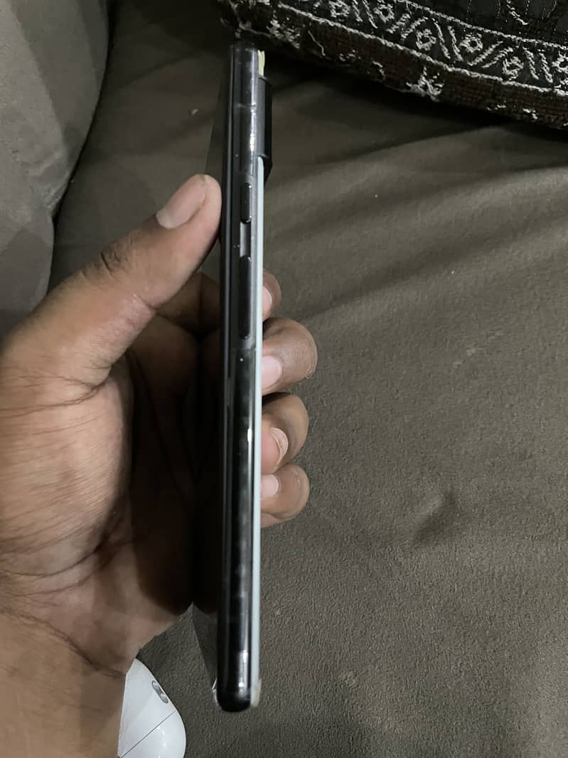 Google Pixel 6 4