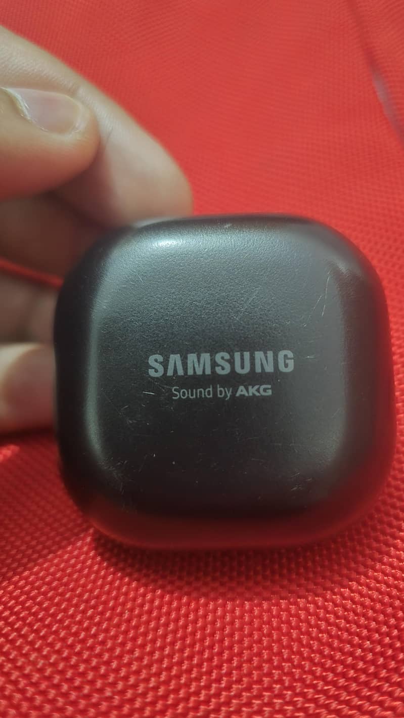 Airbuds pro plus 1