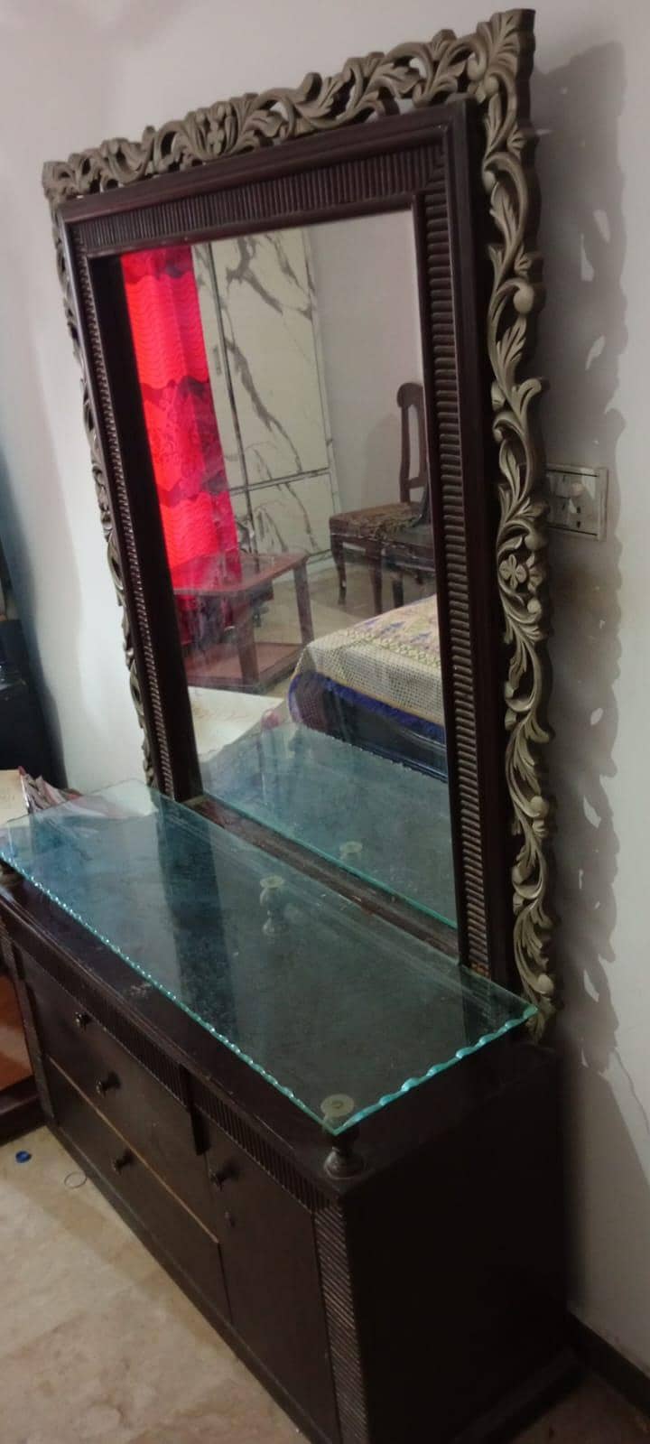 dressing table 0