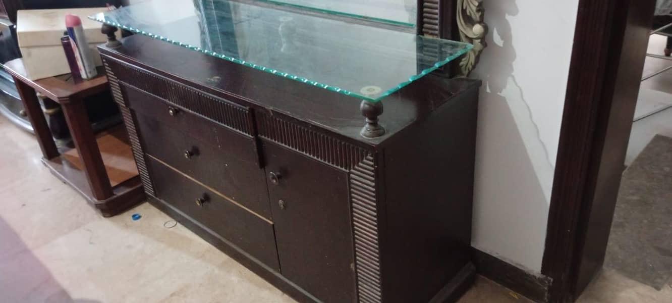 dressing table 2