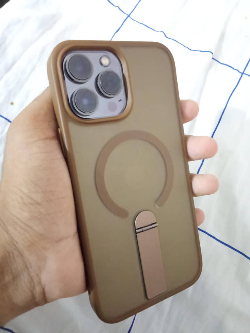 Apple iPhone 13 Pro Max 3