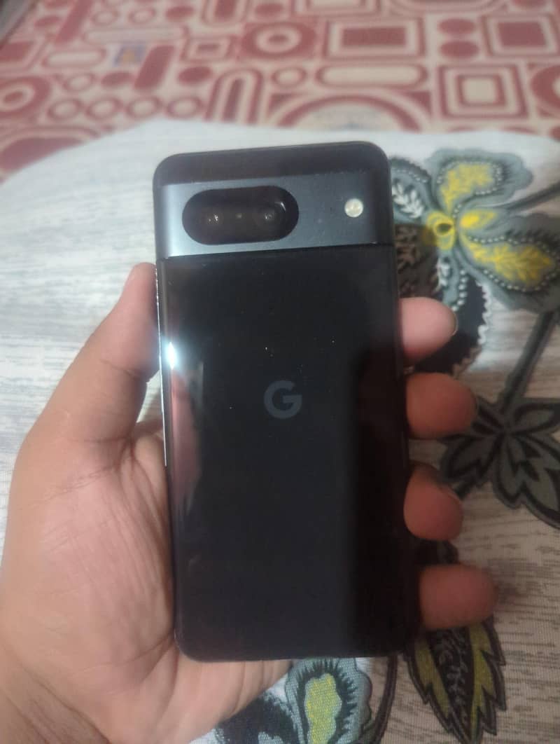 Google Pixel 8 1