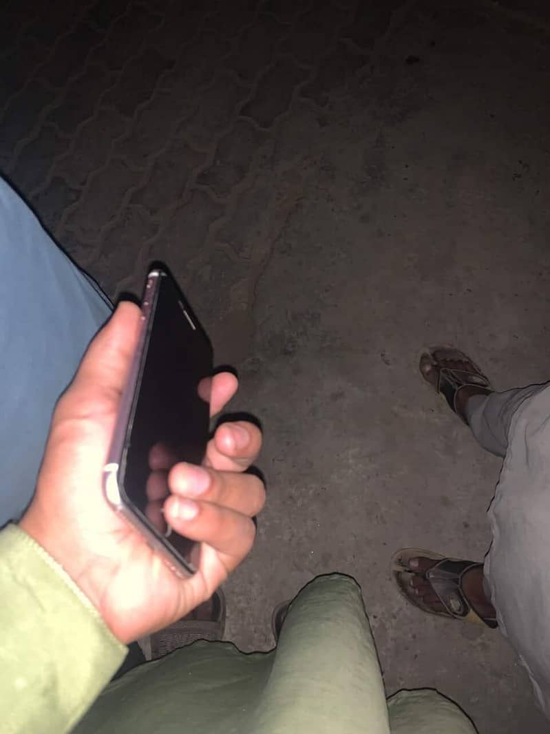 Apple iPhone 7 Plus 1