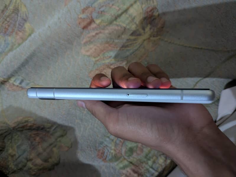Google Pixel 7a 1