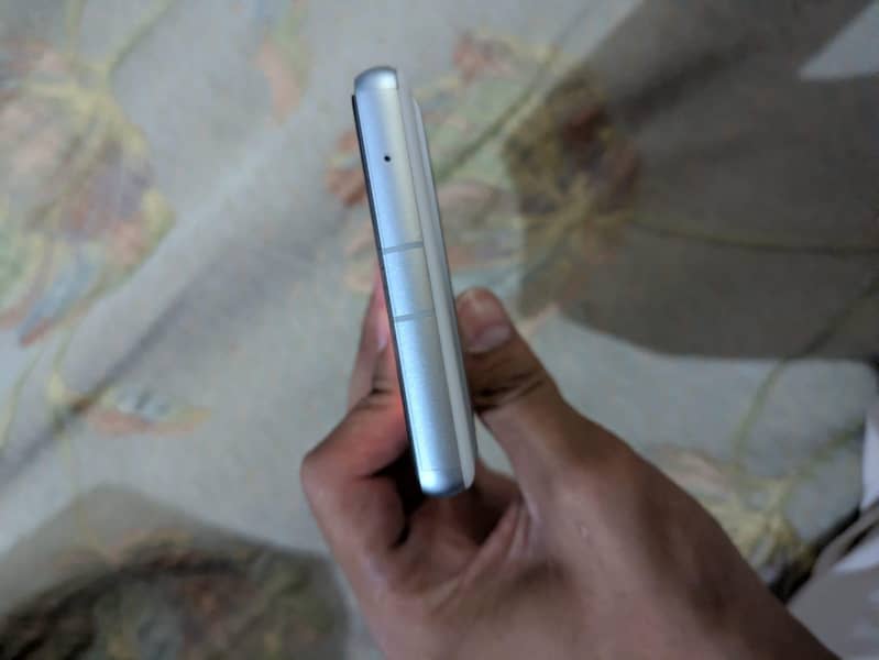 Google Pixel 7a 3
