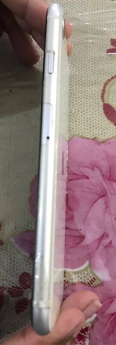 Apple iPhone SE