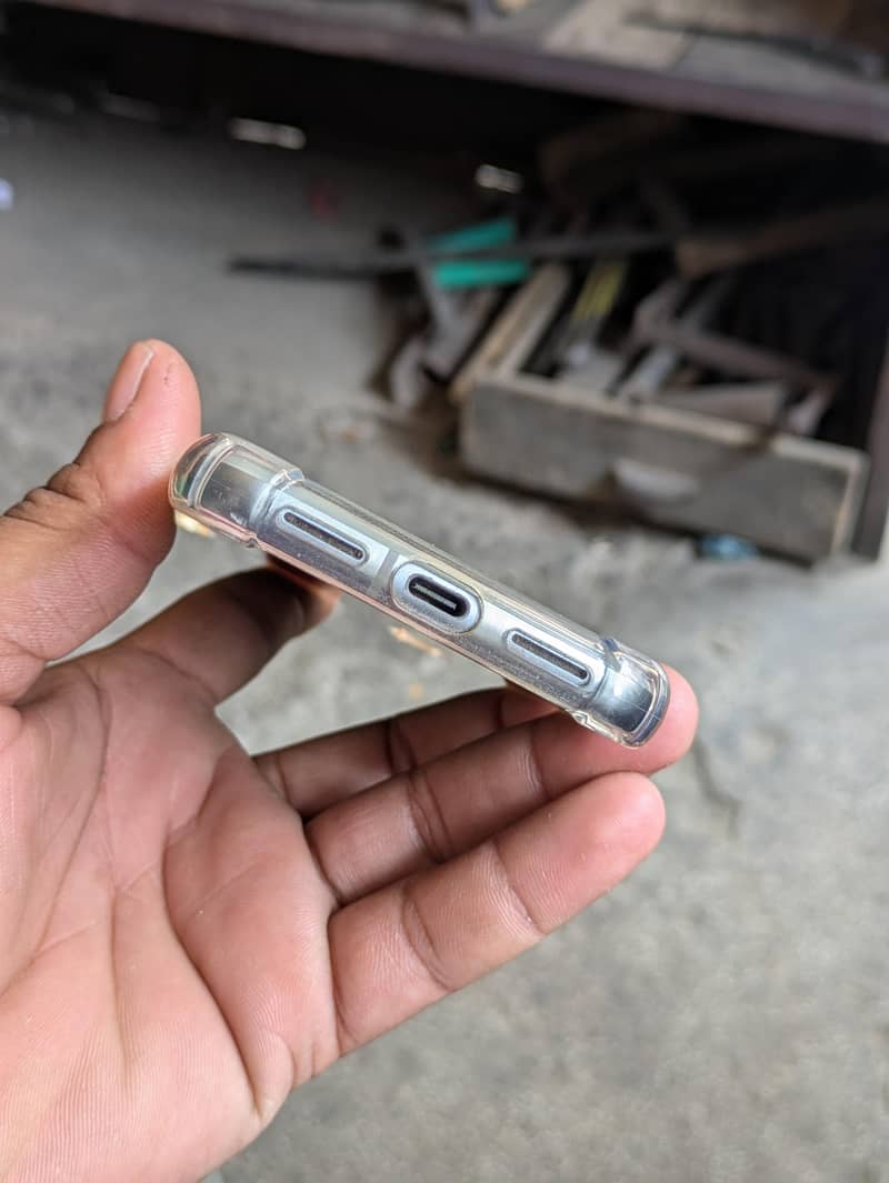 Google Pixel 8 5