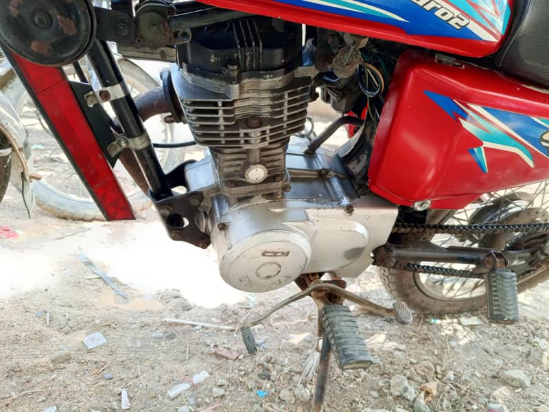Unique 125 3