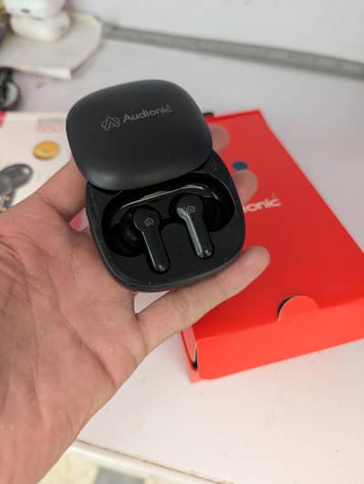 Audionic airbud 550 just 1 month use