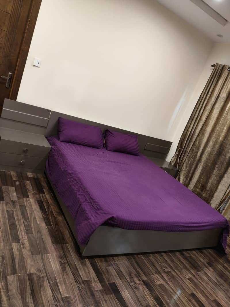 bed with side table 4