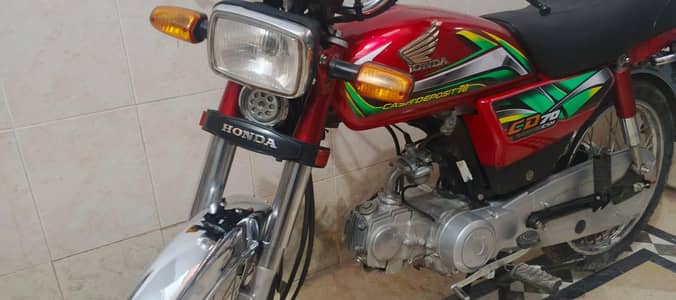 Honda CD 70 neat and clean