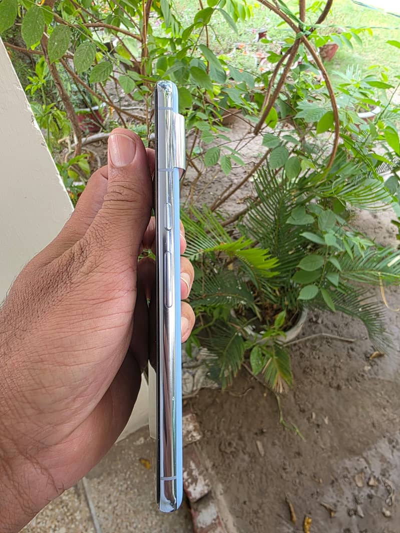 Google Pixel 8 Pro 3