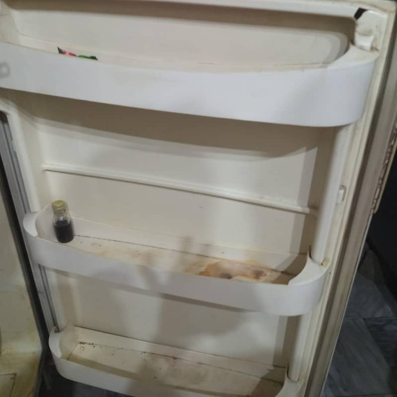 fridge 0